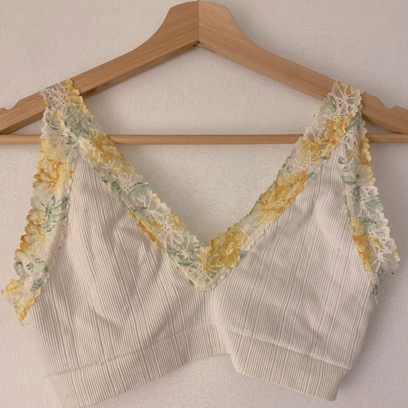 PINK FLORAL RIBBED SOFT BRA SIZE MEDIUM - Picture 1 of 3